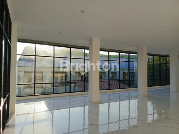 image RUKO BARU HOEK 3 1/2 LANTAI SIAP PAKAI DI SUNTER JAKARTA UTARA (5)