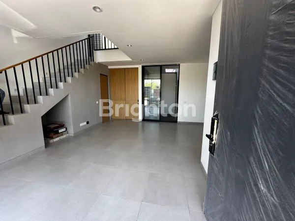 image RUMAH CENTRAL PARK MERR BAGUS TERAWAT DEKAT MEDOKAN ASRI, MEDOKAN AYU, PURIMAS, ALANA, RUNGKUT ASRI, WIGUNA, CENTRAL PARK GUNUNG ANYAR (2)