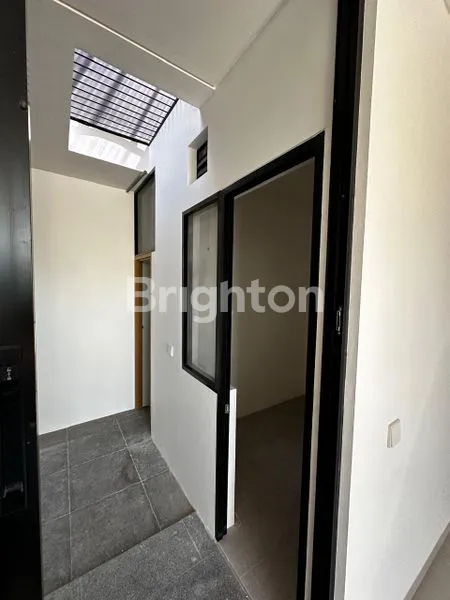 image RUMAH CENTRAL PARK MERR BAGUS TERAWAT DEKAT MEDOKAN ASRI, MEDOKAN AYU, PURIMAS, ALANA, RUNGKUT ASRI, WIGUNA, CENTRAL PARK GUNUNG ANYAR (8)