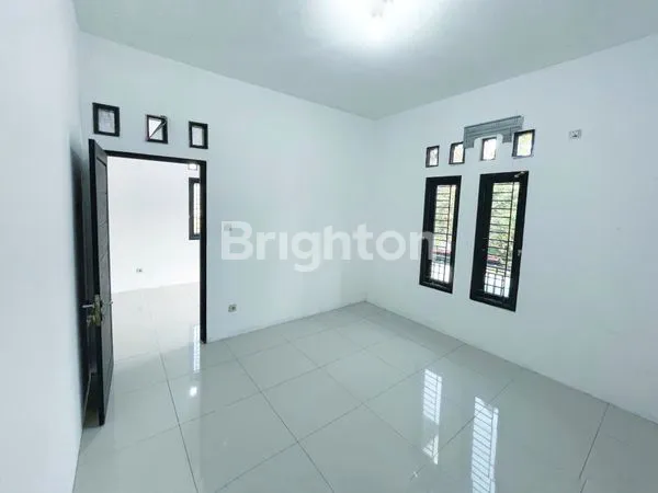 image JUAL RUMAH MEWAH + TANAH LUAS MURAH DI JOGLO, KEMBANGAN, JAKARTA BARAT (4)