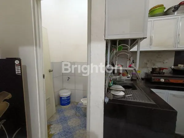 image RUMAH DENGAN KOLAM (6)