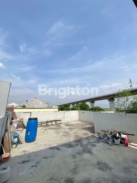 image TURUN HARGA!!! RUMAH BIKIN HOKI HOOK HADAP FAVORIT FULL RENOVASI DEKAT SUMMARECON MALL, KCIC (6)