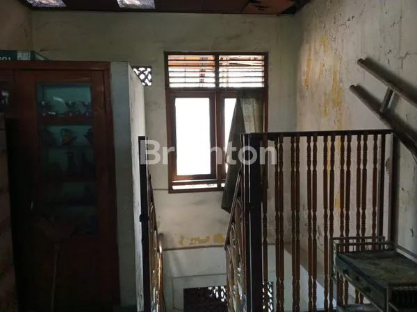 image BARANG LANGKA RUMAH DI LOKASI PREMIUM TENGAH KOTA SEMARANG (3)
