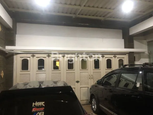 image DIJUAL CEPAT RUMAH MEWAH MANYAR KARTIKA SURABAYA (2)