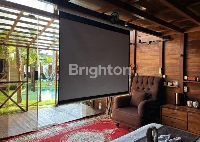 image 10 WOODEN BUNGALOW WITH BIG LAGOON POOL IN NUSA DUA (5)