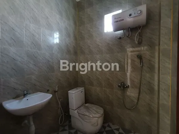 image RUMAH LUAS 1100M² HOOK STRATEGIS DI PUSAT LUMAJANG (4)