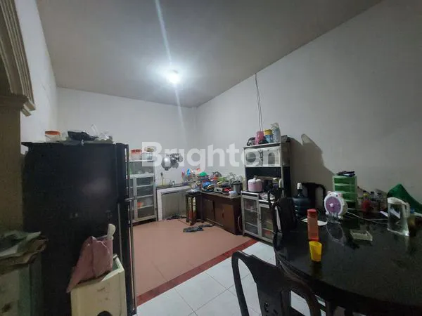 image RUMAH KOMPLEKS LOKASI STRATEGIS DEKAT PERKANTORAN DI SRENGSENG KEMBANGAN JAKARTA BARAT (4)