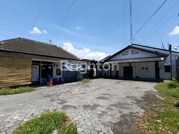 image RUMAH STRATEGIS DEKAT ALUN ALUN LUMAJANG (3)