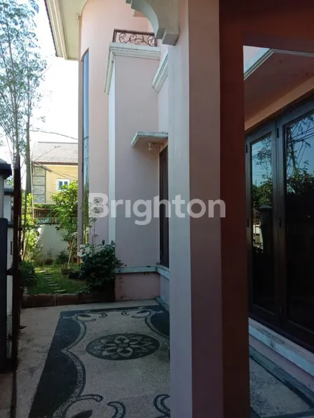 image RUMAH 2 LANTAI KUTISARI UTARA STRATEGIS DEKAT UK PETRA, UBAYA TENGGILIS (8)