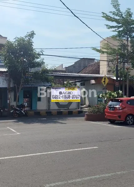 image RUMAH LAHAN 3505 M² DI JANTUNG KOTA MADIUN - DEKAT PASAR SLEKO, HOTEL ASTON & SUPERINDO MADIUN (2)