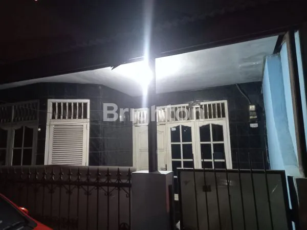 image RUMAH DI BEKASI SIAP TINGGAL (4)