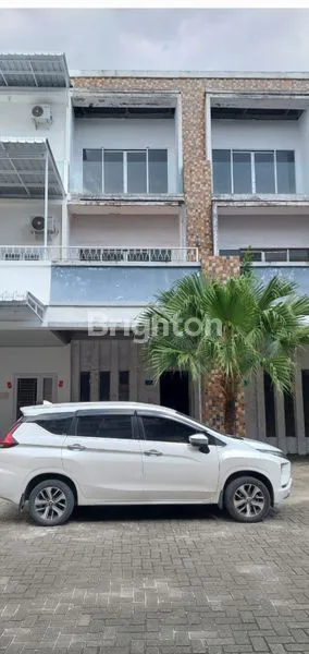 image TOWN HOUSE 3 TINGKAT (1)