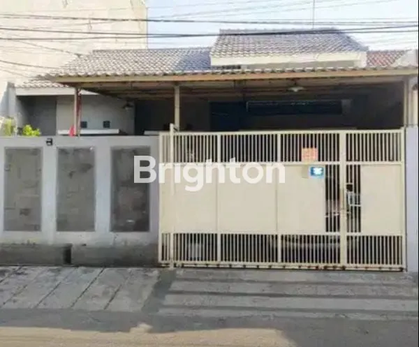 image RUMAH TERAWAT SIAP HUNI DARMO BARU BARAT SURABAYA  (1)