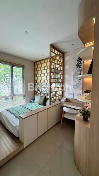 image RUMAH BARU 2 LANTAI DENGAN DESAIN MODERN DAN STYLISH DI CLUSTER TERBARU PARAMOUNT PETALS (3)