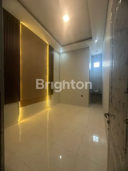 image RUMAH MEWAH 12KT DI SARANGAN MALANG - AREA PREMIUM 600M² (7)