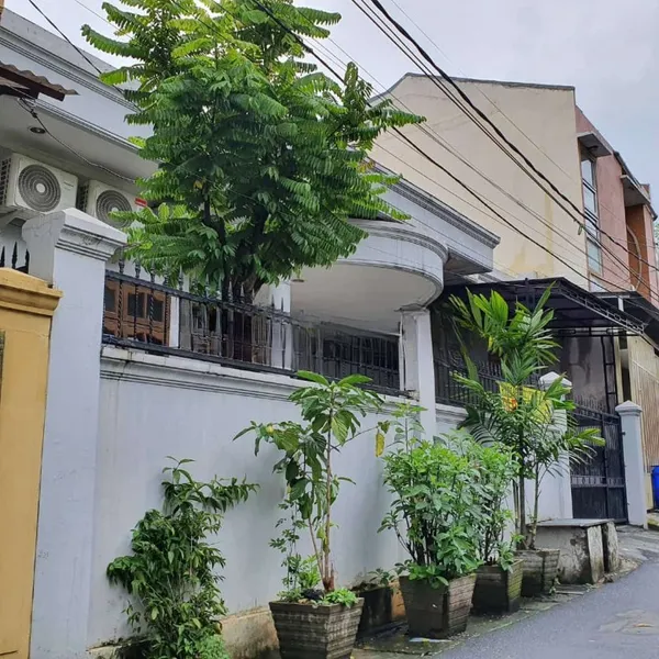 image RUMAH 1 LANTAI PLUS RUANG CUCI JEMURAN DI LANTAI ATAS. (8)