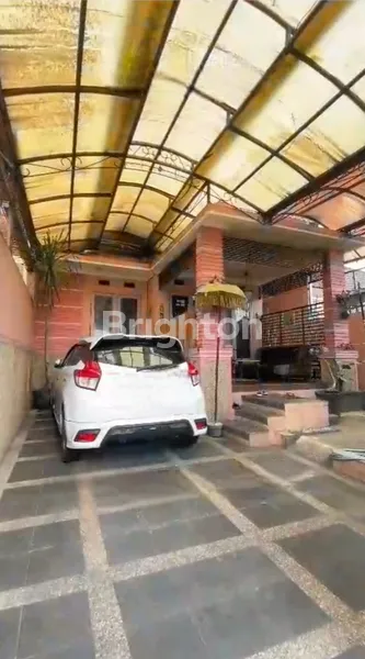 image RUMAH 2 LANTAI DI DAERAH BUNGA- BUNGA (3)