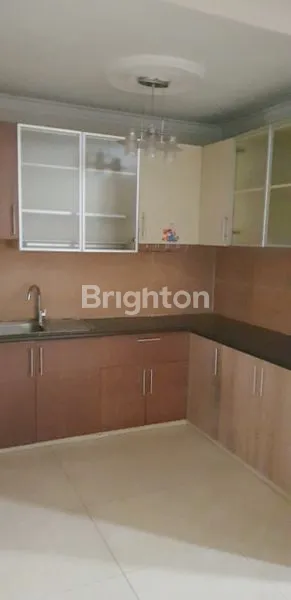 image RUMAH 2 LANTAI TENGAH KOTA BANDUNG PUNGKUR DEKAT ALUN ALUN ASIA AFRIKA KOTA BANDUNG (2)