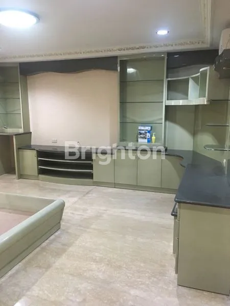 image RUMAH MEWAH 2 LANTAI DHARMAHUSADA INDAH  DEKAT ATLAS SPORT CLUB, GALAXY MALL (7)