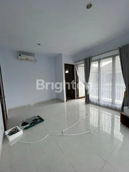 image RUMAH MEWAH 2 LANTAI DISCOVERY FIORE BINTARO, 5 KAMAR TIDUR (2)