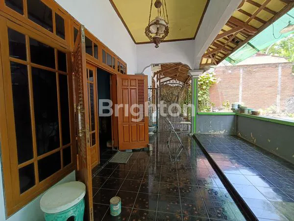 image RUMAH HOOK PINGGIR JALAN UTAMA (1)