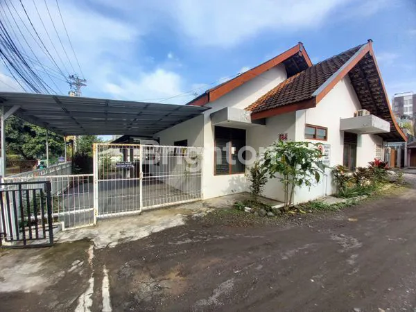 image TURUN HARGA! KOST 12 KAMAR DEKAT KAMPUS  (1)