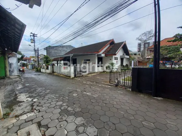 image TURUN HARGA! KOST 12 KAMAR DEKAT KAMPUS  (8)