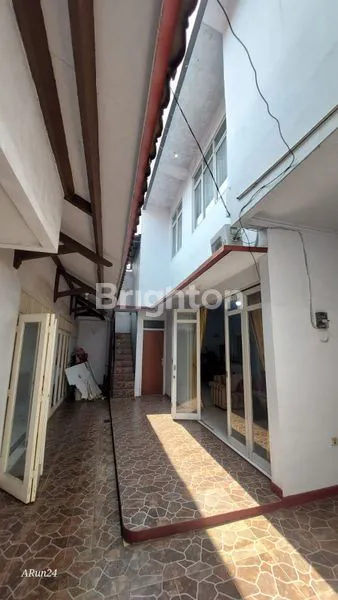 image RUMAH 2 LANTAI LUAS DAN STRATEGIS DI KAWASAN CIRACAS - CIBUBUR PASAR REBO JAKARTA TIMUR (5)