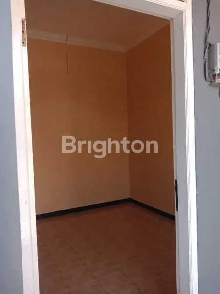 image JUAL RUMAH SURABAYA UTARA SANGAT TERAWAT  (6)