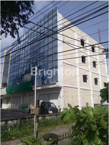 RUKO 3 PINTU 4LANTAI SIAP PAKAI LOKASI STRATEGIS