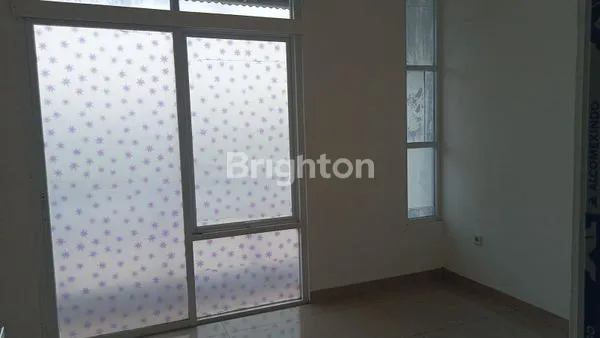 image RUKO 2 LANTAI ARYANA GREEN KARAWACI (4)