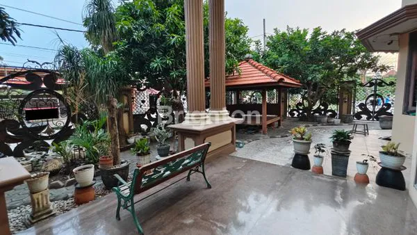 image RUMAH MEWAH DEKAT POLDA JATIM (5)