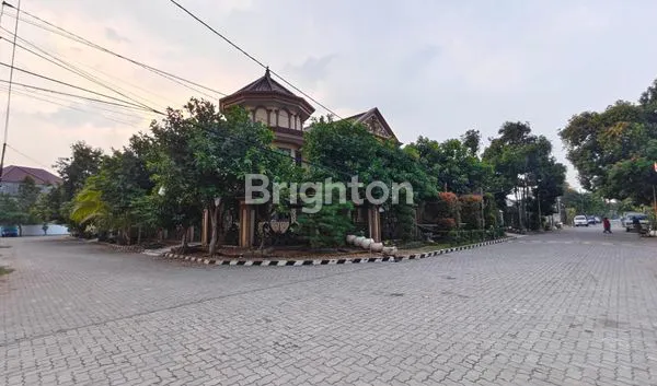 image RUMAH MEWAH DEKAT POLDA JATIM (4)