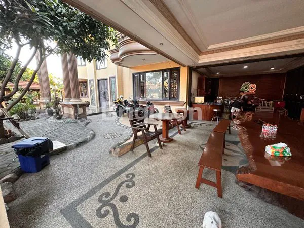 image RUMAH MEWAH DEKAT POLDA JATIM (6)