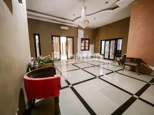 image RUMAH BESAR ATAU BISA BUAT KOS KOSAN DIJUAL DI JUANDA (4)