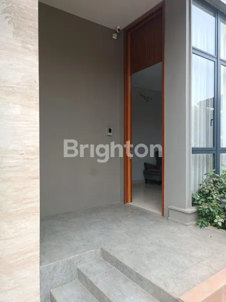 image RUMAH MEWAH SIAP HUNI KOTA WISATA DALAM CLUSTER (6)