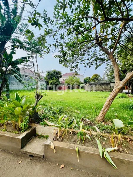 JUAL TANAH LUAS 520M2 KAWASAN PESANGGRAHAN, JAKARTA SELATAN. COCOK UNTUK USAHA KULINER, KANTOR, RUMAH, ETC