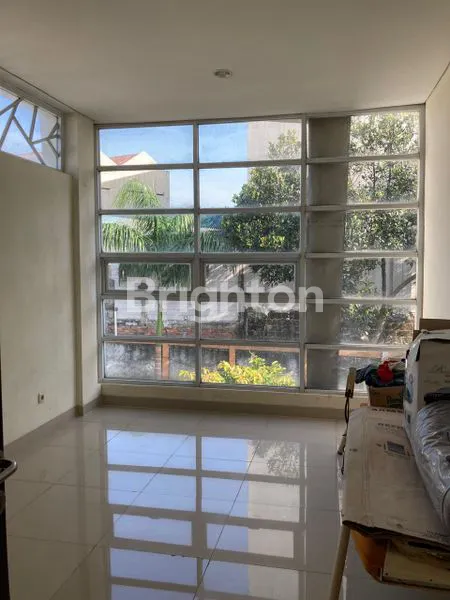 image RUMAH SELANGKAH KE PINTU TOL BOGOR (5)