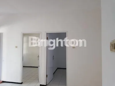 image RUMAH CANTIK DAN INDAH DENGAN RUANGAN YANG BESAR,RUMAH PERMATA SUKODONO RAYA (6)