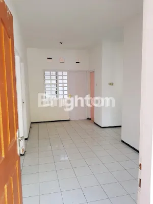 image RUMAH CANTIK DAN INDAH DENGAN RUANGAN YANG BESAR,RUMAH PERMATA SUKODONO RAYA (4)