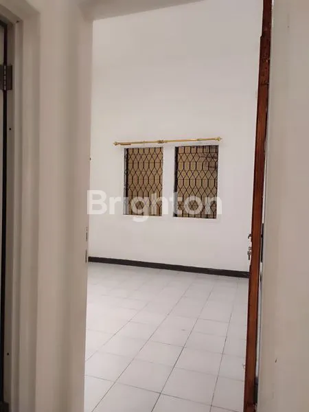 image KLAMPIS WISMA MUKTI DEKAT MANYAR (4)