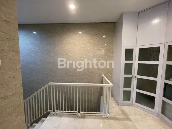 image RUMAH PIK CROWN GOLF FULL FURNISHED VIEW DANAU (4)