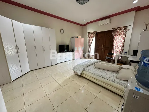 image RUMAH GALAXY BUMI PERMAI FULL FURNISHED, SIAP HUNI, DEKAT RAYA MERR (4)