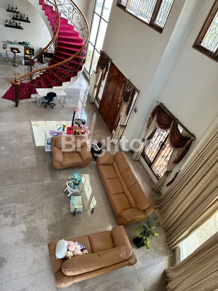 image RUMAH GALAXY BUMI PERMAI FULL FURNISHED, SIAP HUNI, DEKAT RAYA MERR (8)