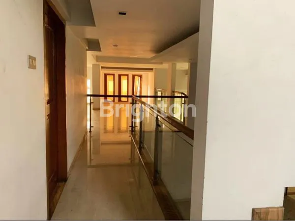 image RUMAH BAGUS DI DAERAH GAJAHMADA SEMARANG (5)