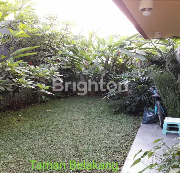 image RUMAH MEWAH 2 LANTAI & NYAMAN DI CITRA HARMONI (7)