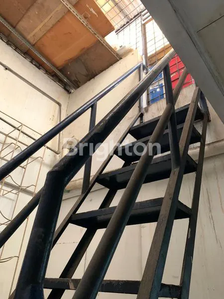 image RUKO 2,5 LANTAI STRATEGIS DI DUTA MAS RAYA JELAMBAR JAKARTA BARAT (8)