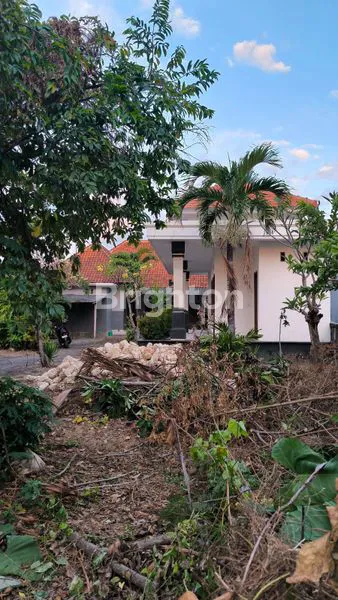 image TANAH BONUS BANGUNAN SELUAS 6,12 ARE DILOKASI SUPER STRATEGIS DIJALAN UTAMA TUKAD BADUNG RENON DENPASAR BALI (3)