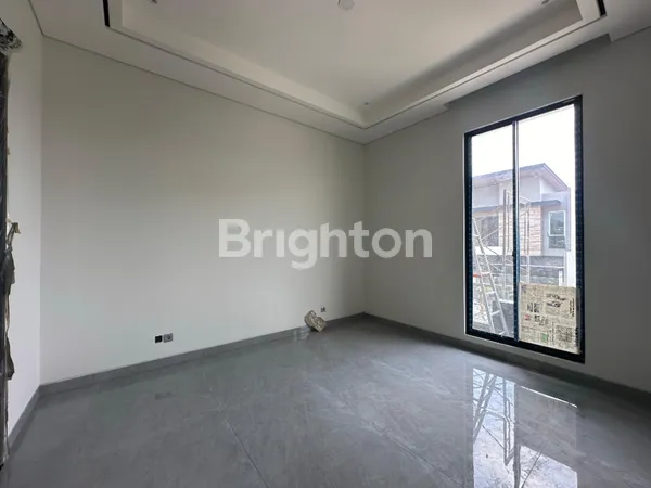 image RUMAH BARU MINIMALIS SPLIT LEVEL DI CITRALAND DEKAT, UC, GWALK, GRAHA DAN PAKUWON (6)