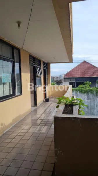 image PRIME LOCATION RUMAH 2LANTAI DI JALAN HR MUHAMMAD SURABAYA BARAT JAWA TIMUR. SELANGKAH MAYJEND SUNGKONO, DARMO, CIPUTRA WORLD MALL, TOLL MAYJEND (2)